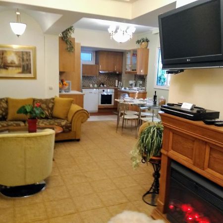 Wonderful Playroom Apartment Aten Exteriör bild